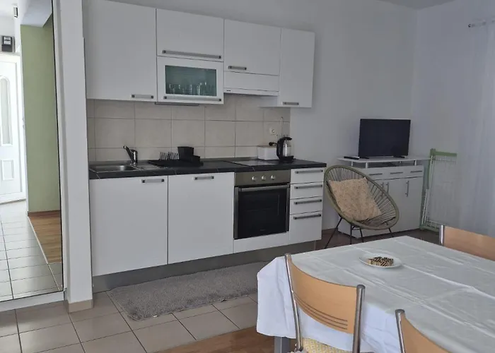 Sandra * Rogoznica (Sibenik-Knin)