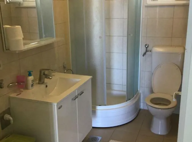 Sandra * Rogoznica (Sibenik-Knin)